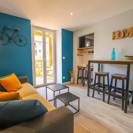 A L'aventure ! Joli T2 Avec Balcon Centre Annecy