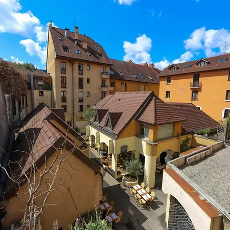 Appartamento A L'aventure ! Joli T2 Avec Balcon Centre